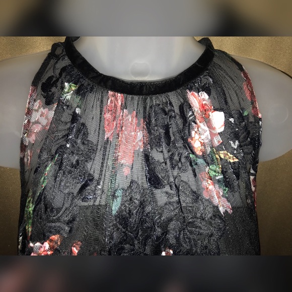 SOLD Adrianna Papell Sleeveless Gown - Picture 7 of 8